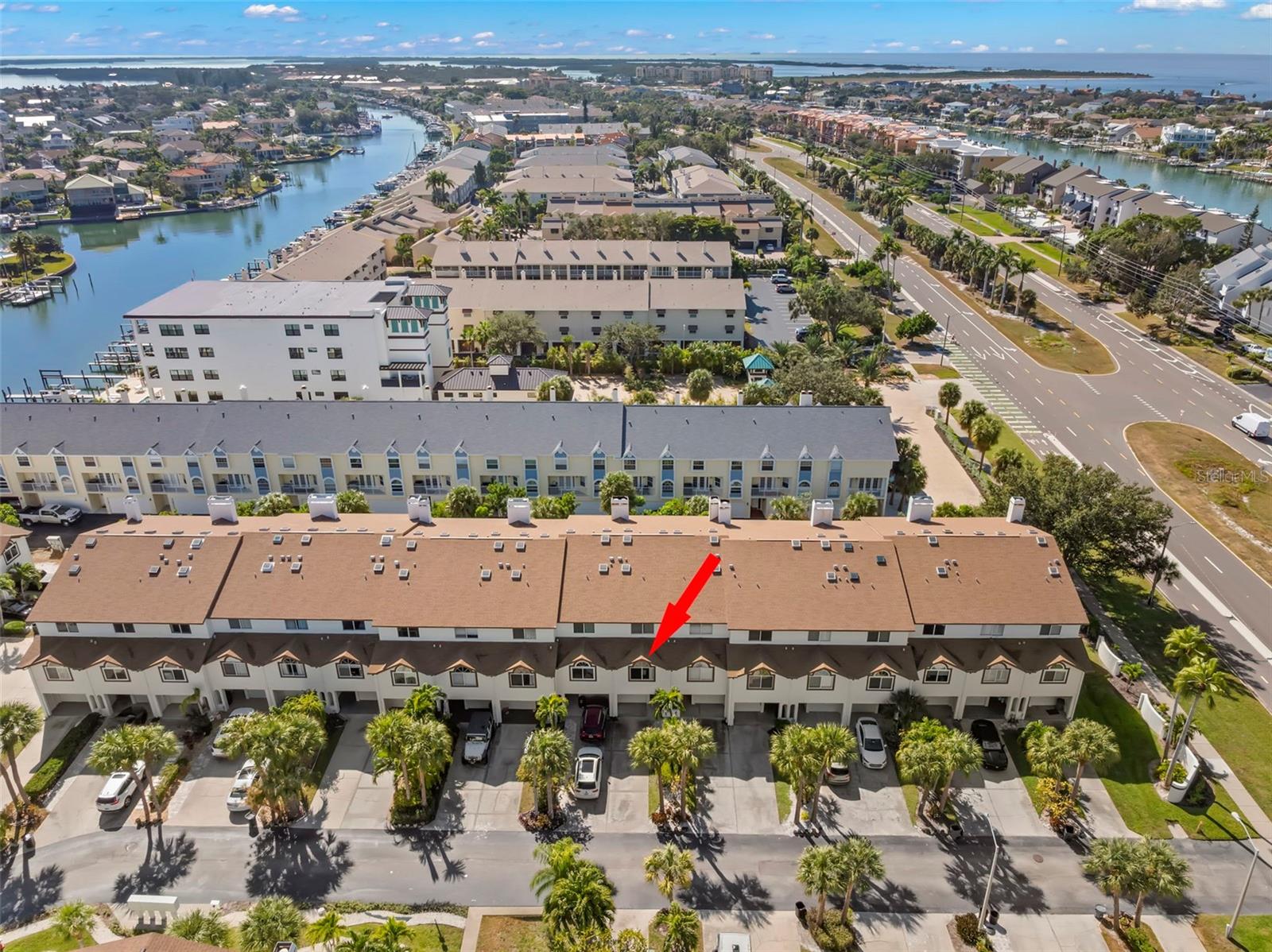 PALMS OF TIERRA - Residential