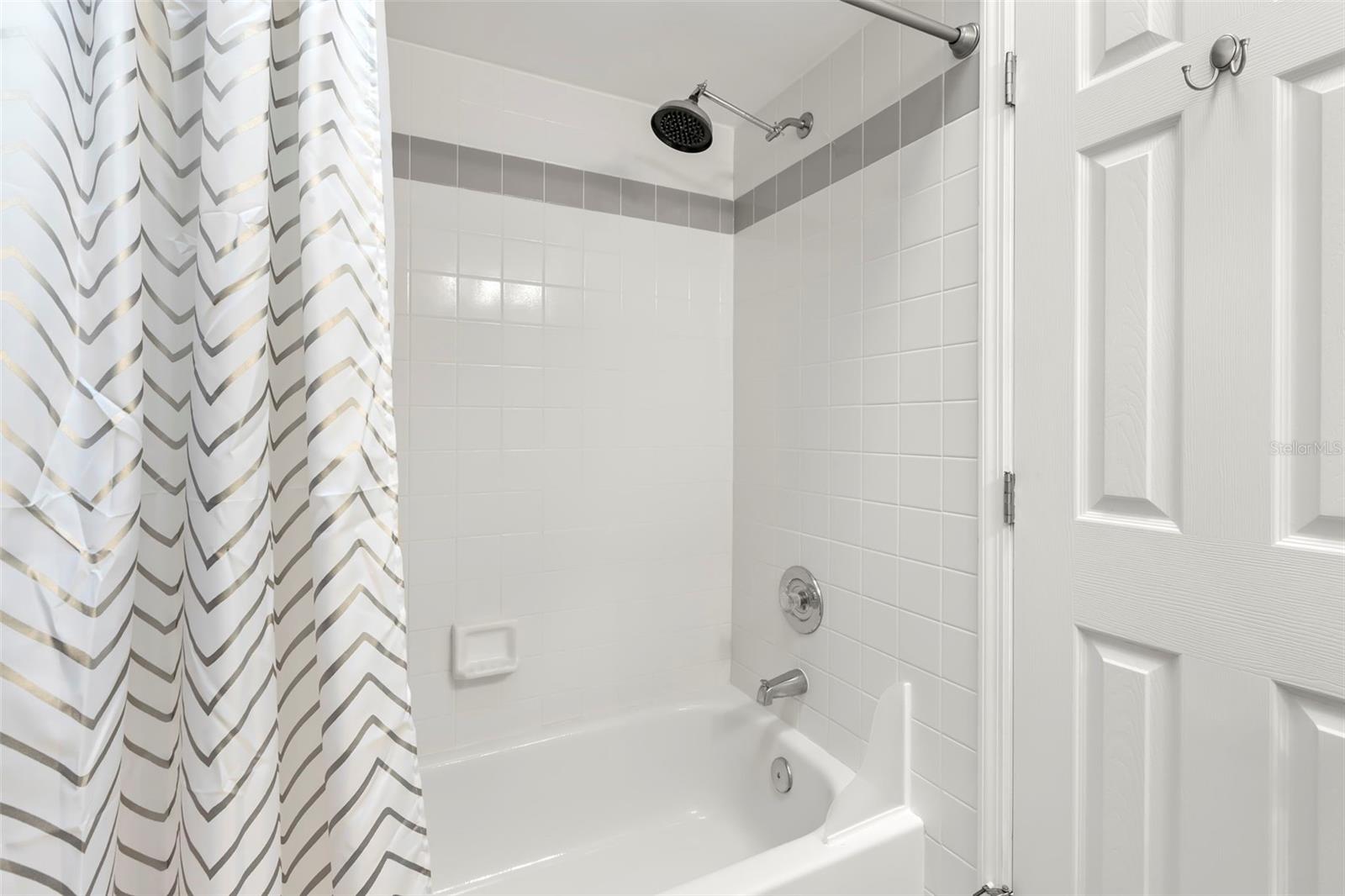 PALMS OF TIERRA - Residential