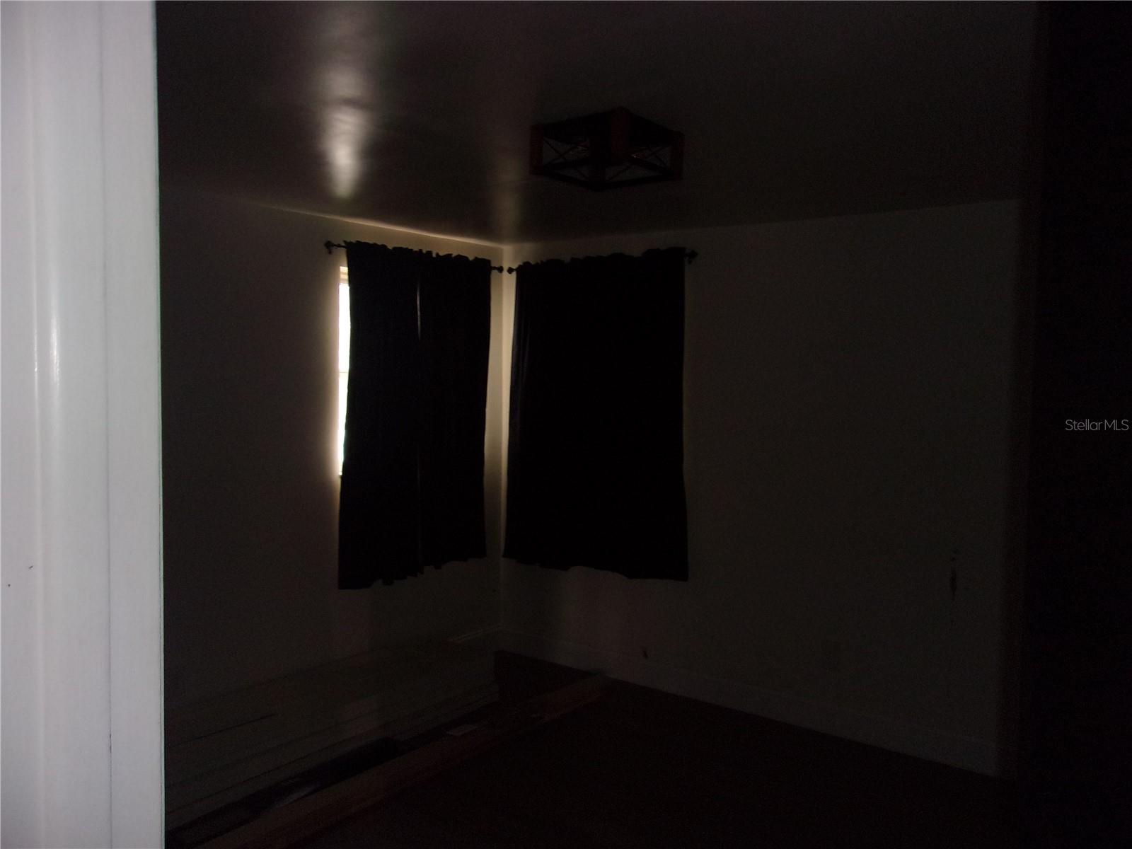 VIVA VILLAS - Residential Lease