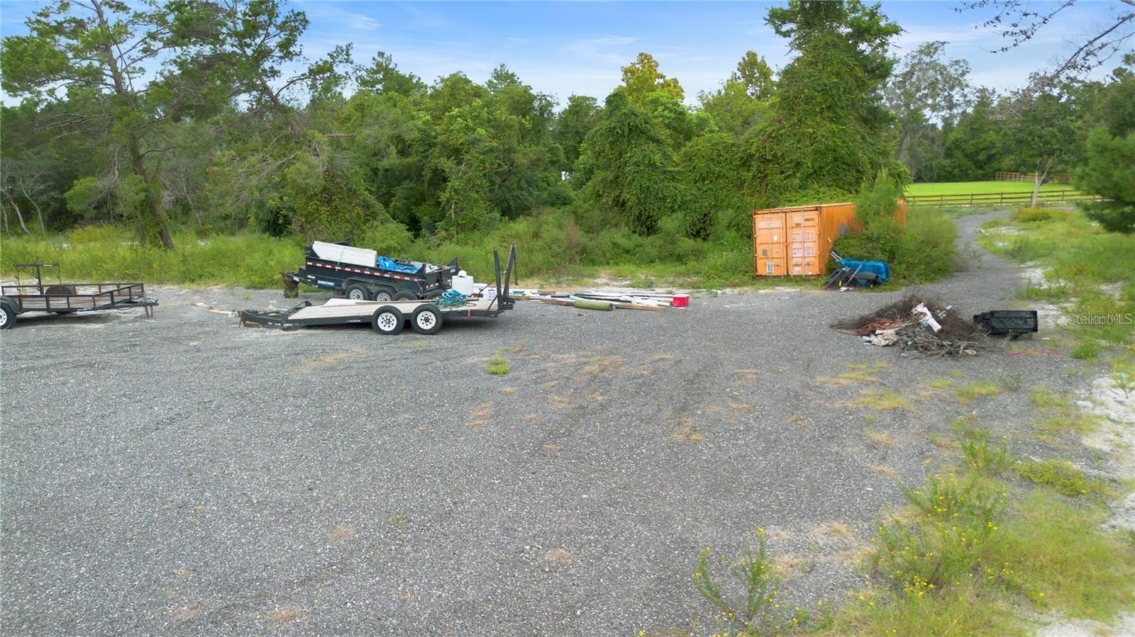 EMERALD HLNDS 512 - Land