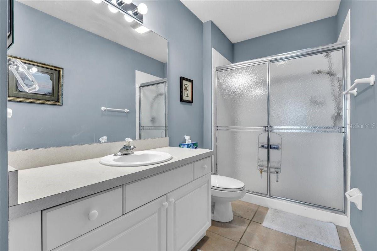 WATERSIDE CLUB I AT HERITAGE OAK PARK - Residential