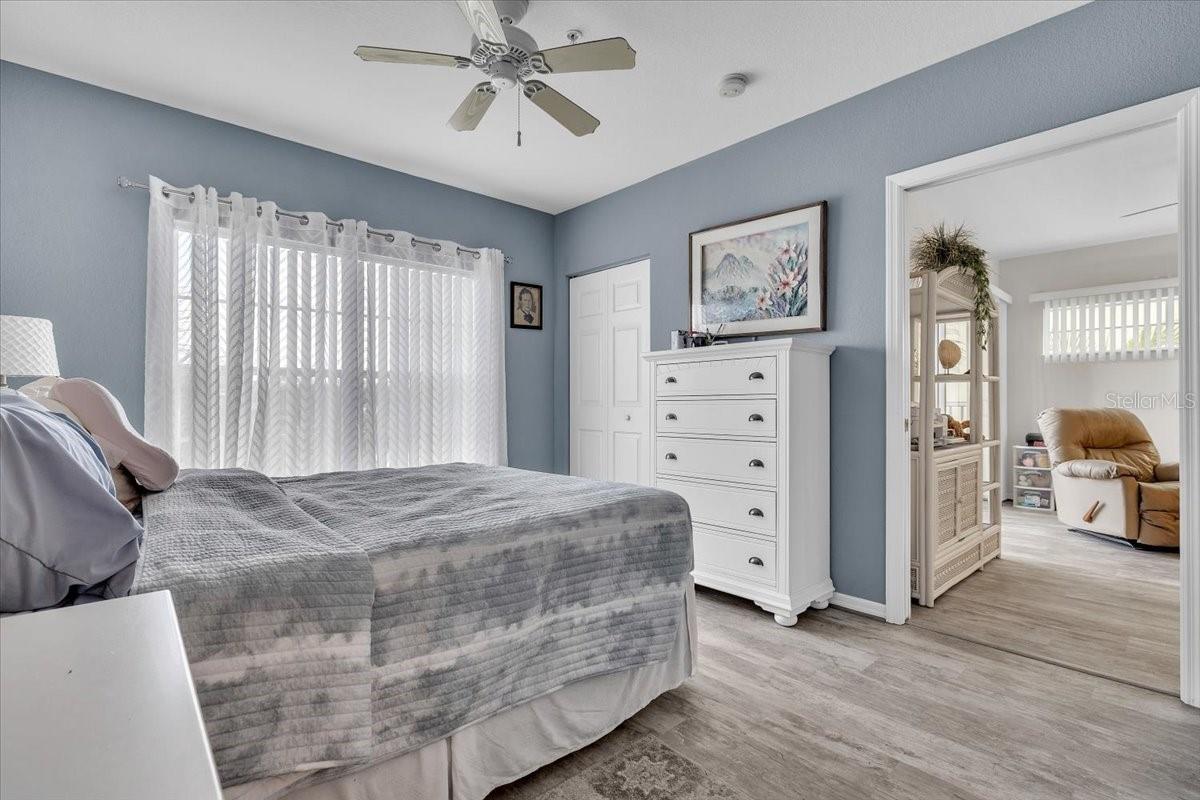 WATERSIDE CLUB I AT HERITAGE OAK PARK - Residential