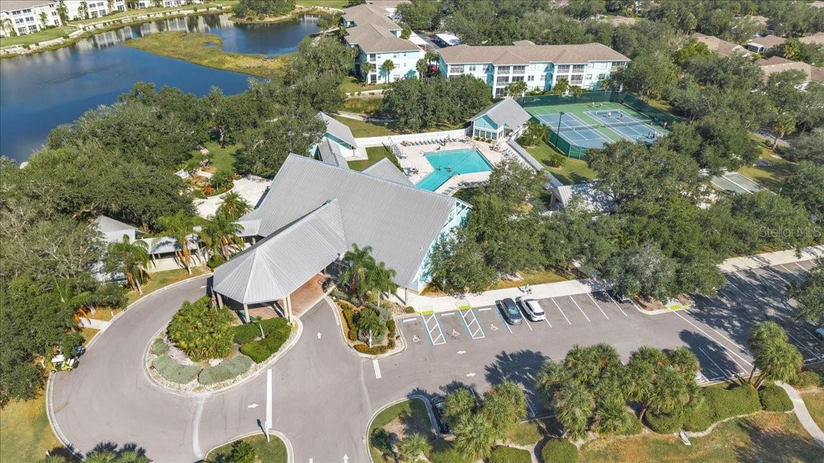 WATERSIDE CLUB I AT HERITAGE OAK PARK - Residential