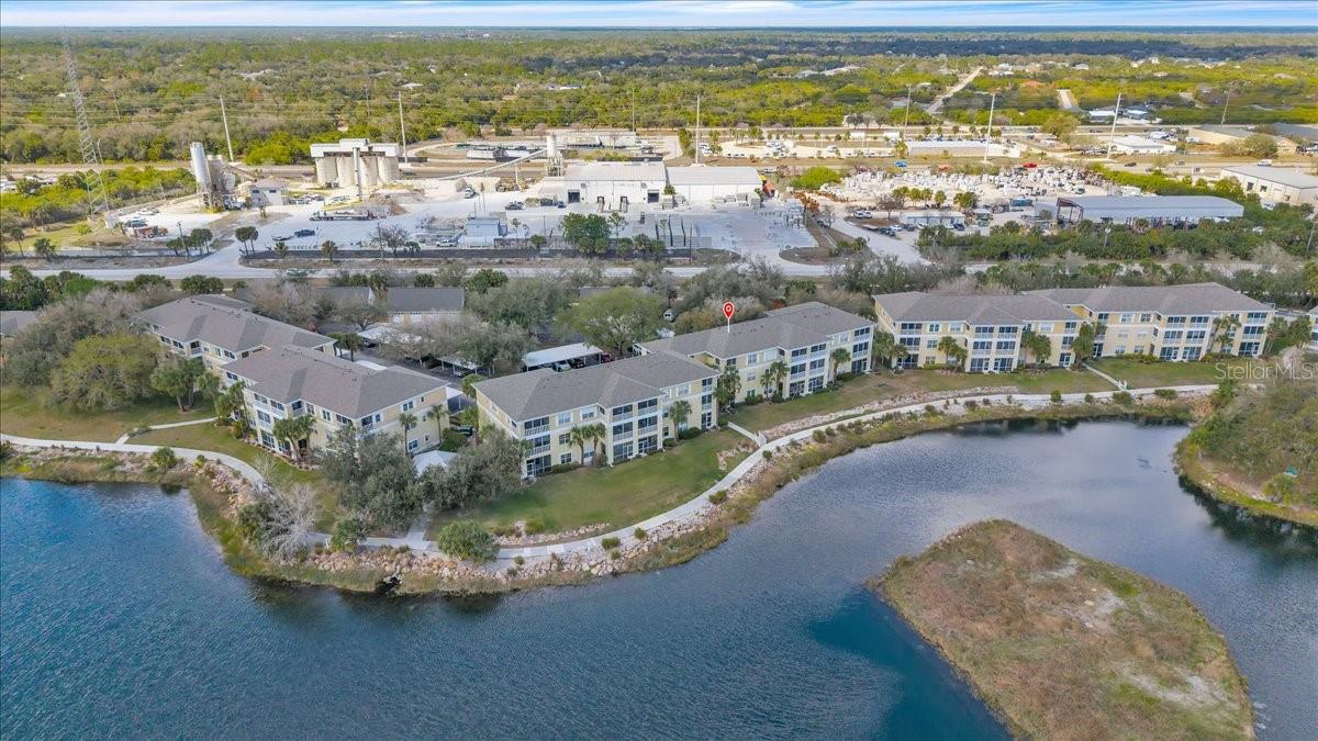 WATERSIDE CLUB I AT HERITAGE OAK PARK - Residential