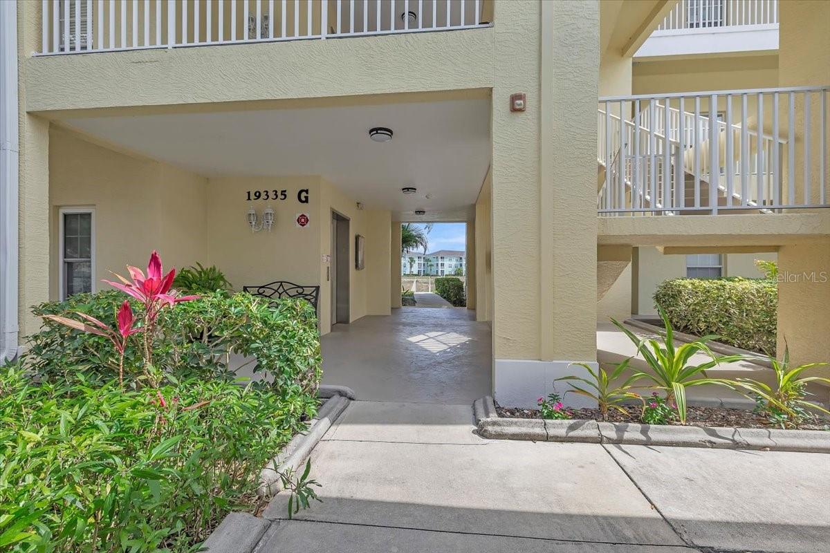 WATERSIDE CLUB I AT HERITAGE OAK PARK - Residential