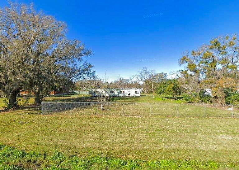 1919 DAWN HEIGHTS DRIVE