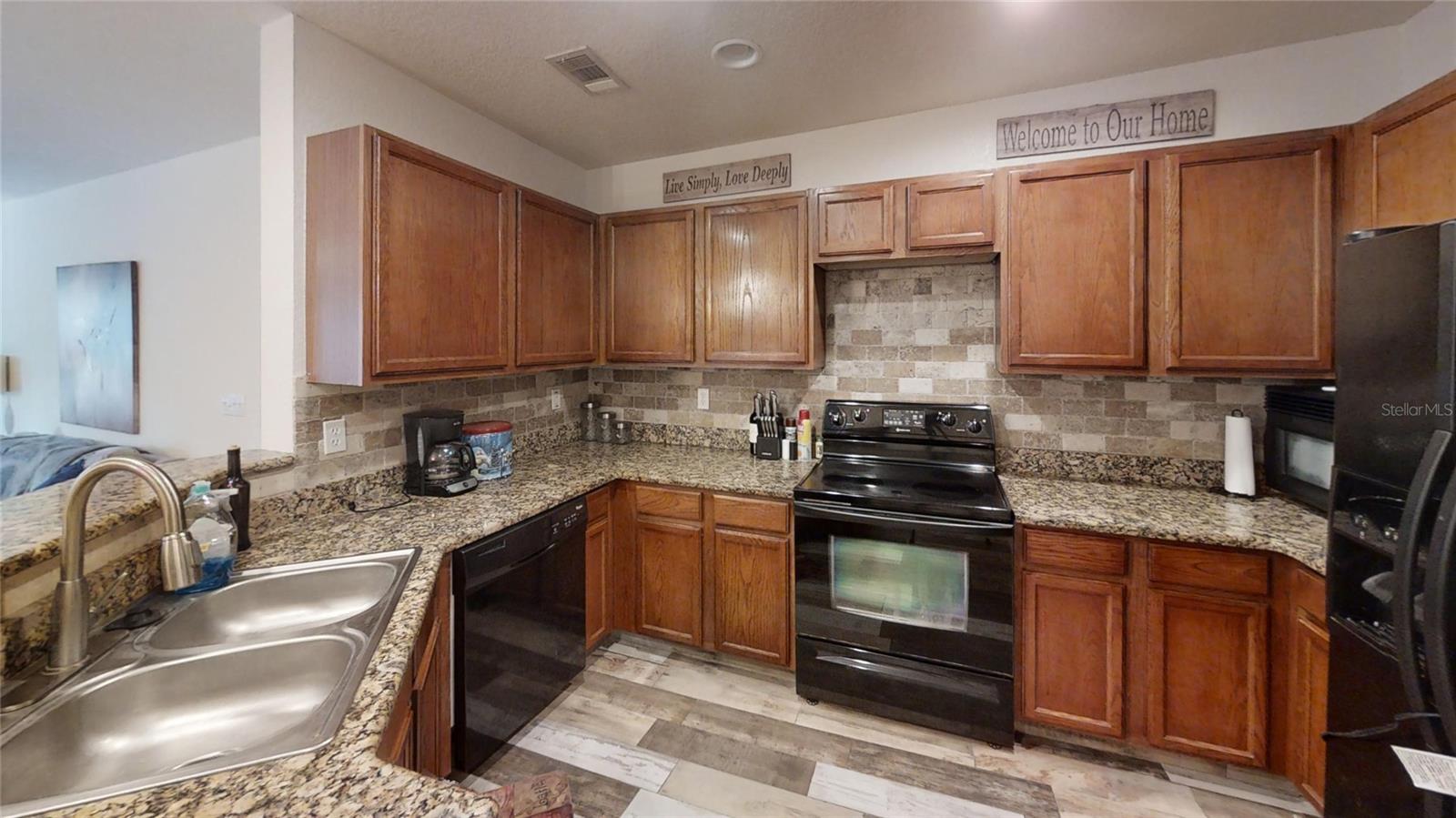 PALM POINTE I CONDO - Residential