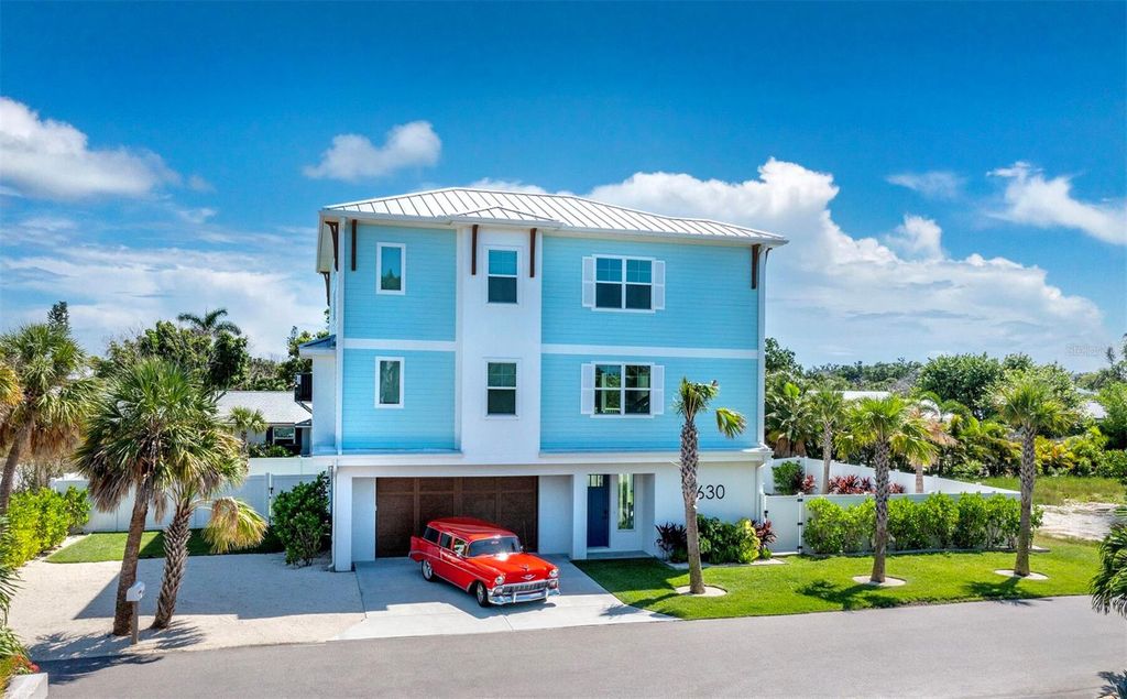 Photo of 630 Companion Way, Longboat Key, FL 34228 (MLS # A4667125)