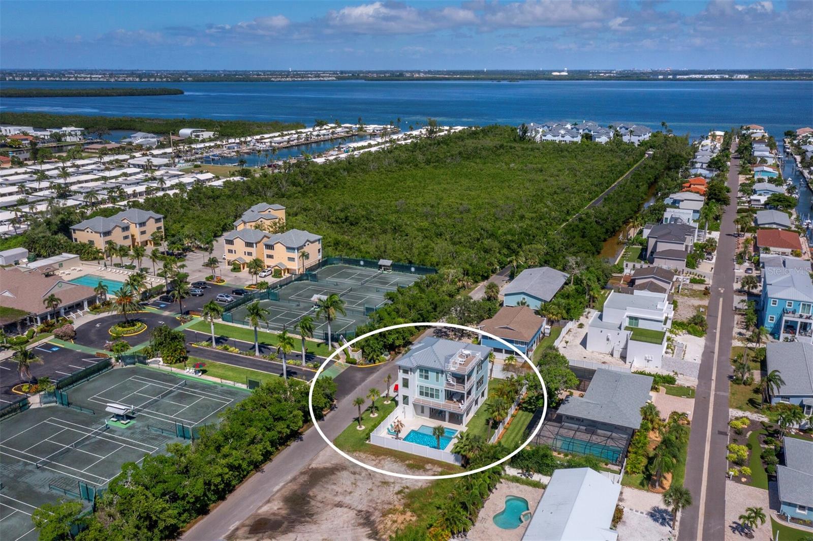 LONGBOAT KEY - Residential