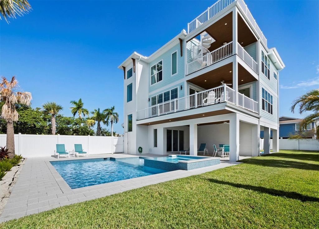 Photo of 630 Companion Way, Longboat Key, FL 34228 (MLS # A4667125)