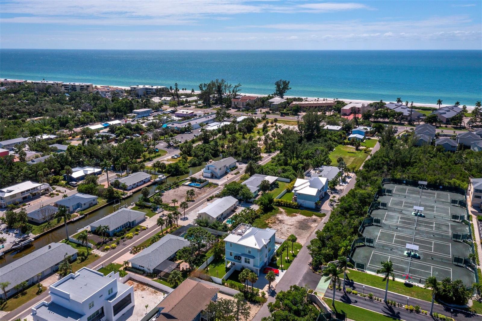 LONGBOAT KEY - Residential