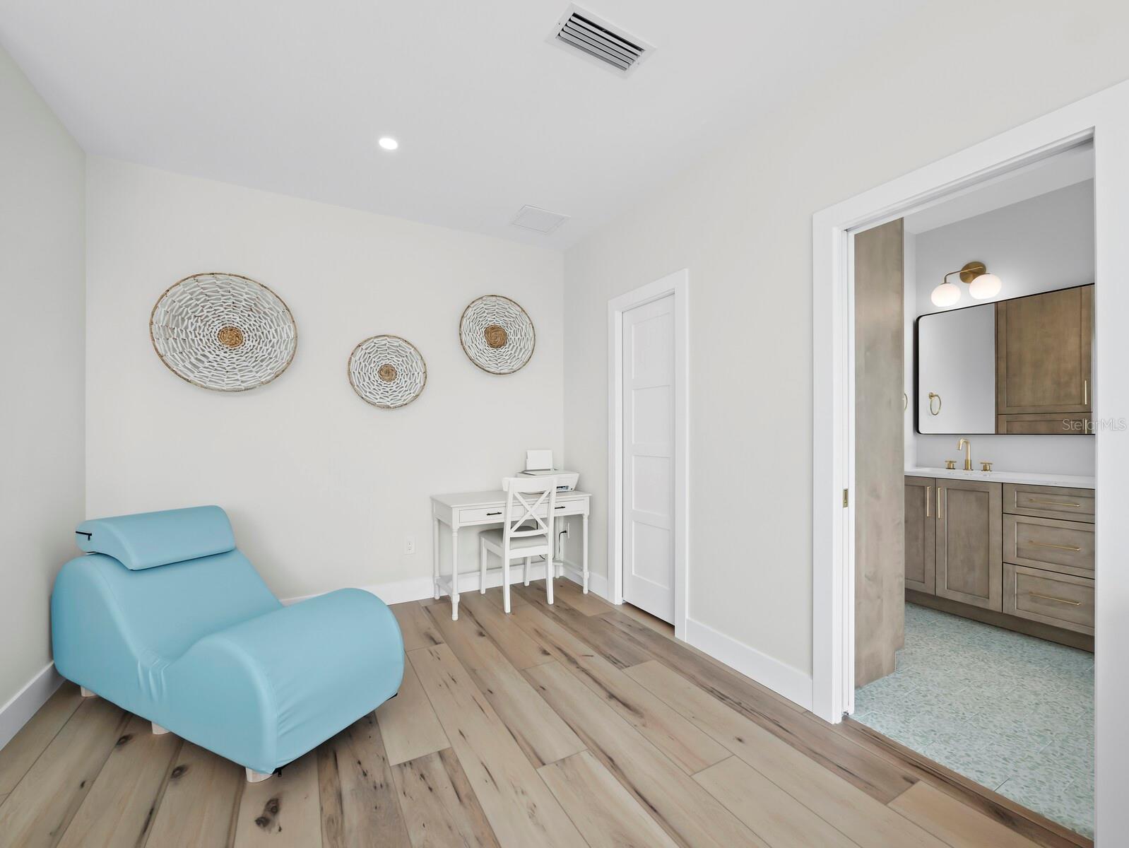 LONGBOAT KEY - Residential