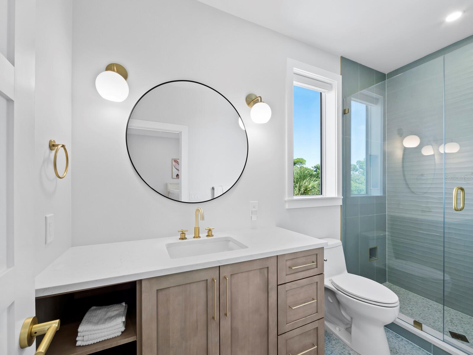 LONGBOAT KEY - Residential