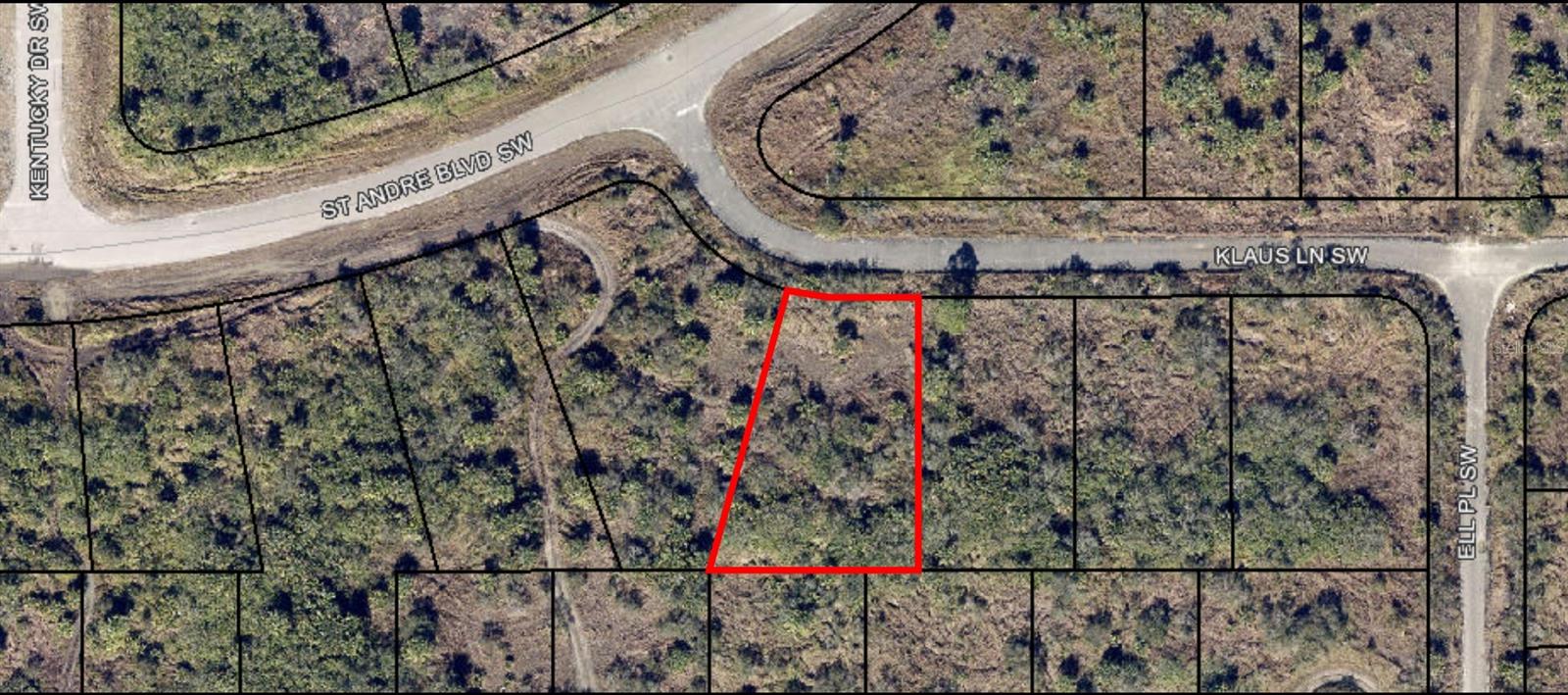 Great oppurtunity for you to ber part of the growing area of Palm Bay. This residential lot in Port Malabar will give you that chance. Close to all area ammenities. Lot is priced to sell.