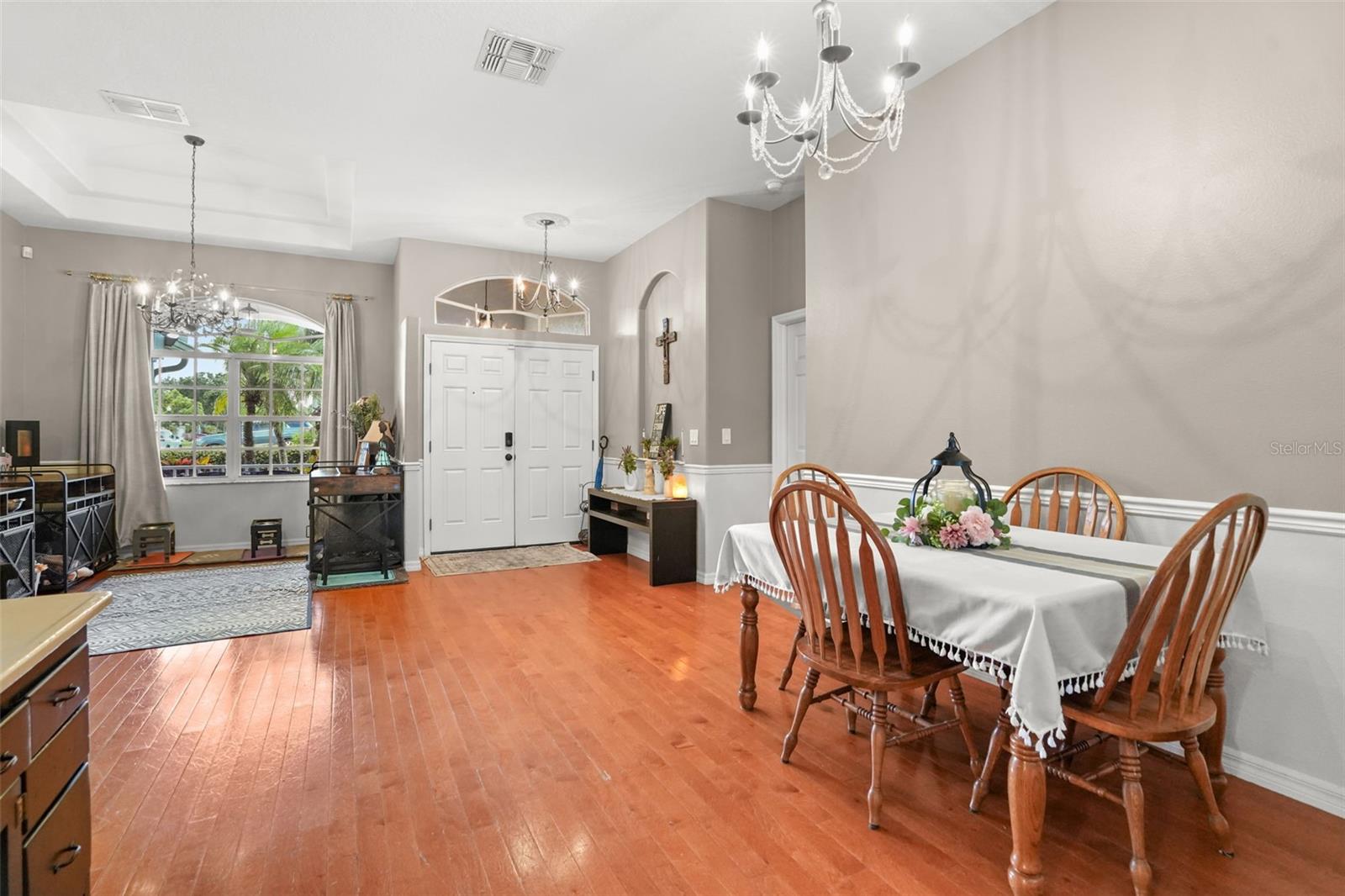 2117 LARKSPUR COURT