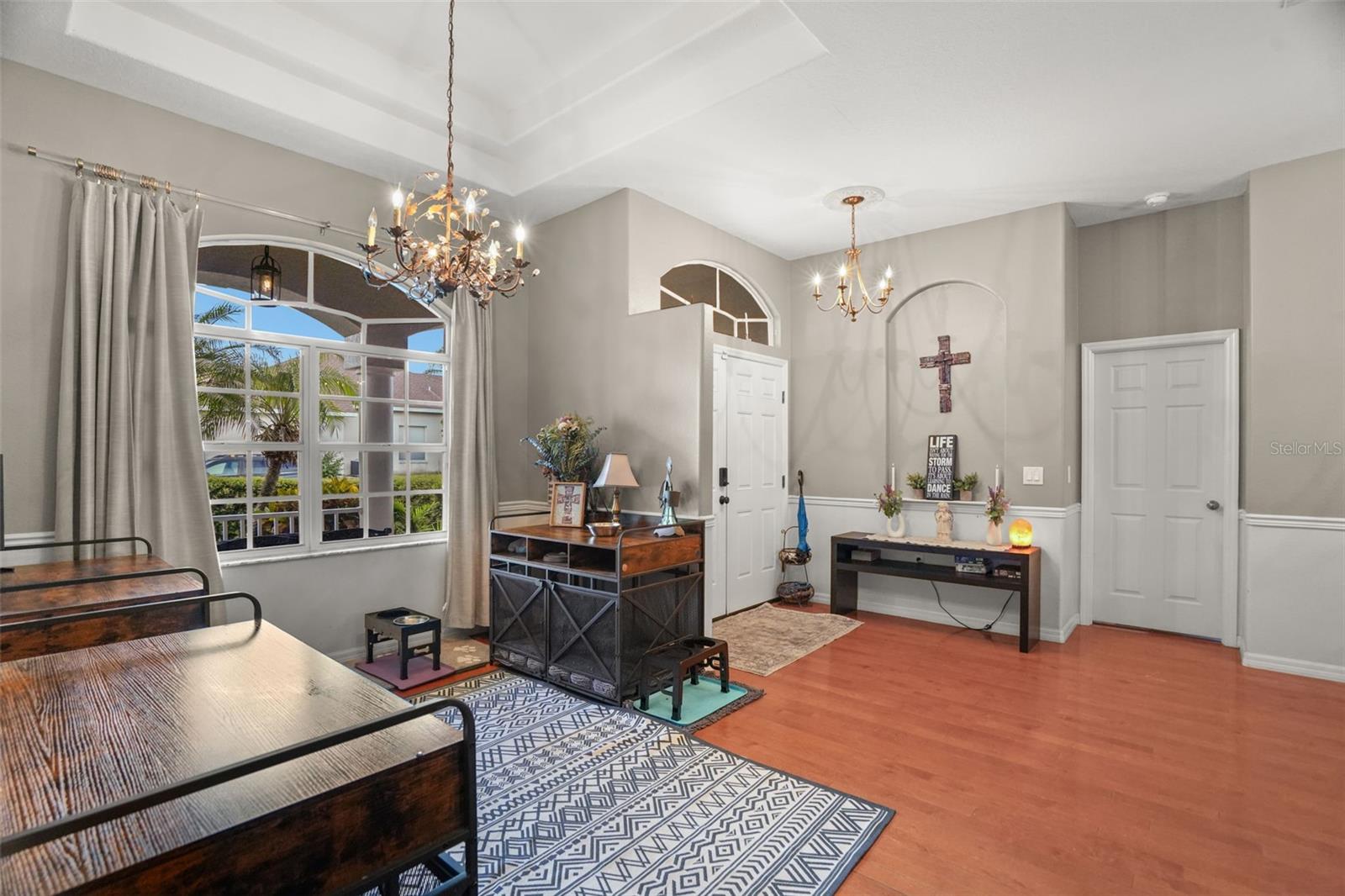 2117 LARKSPUR COURT