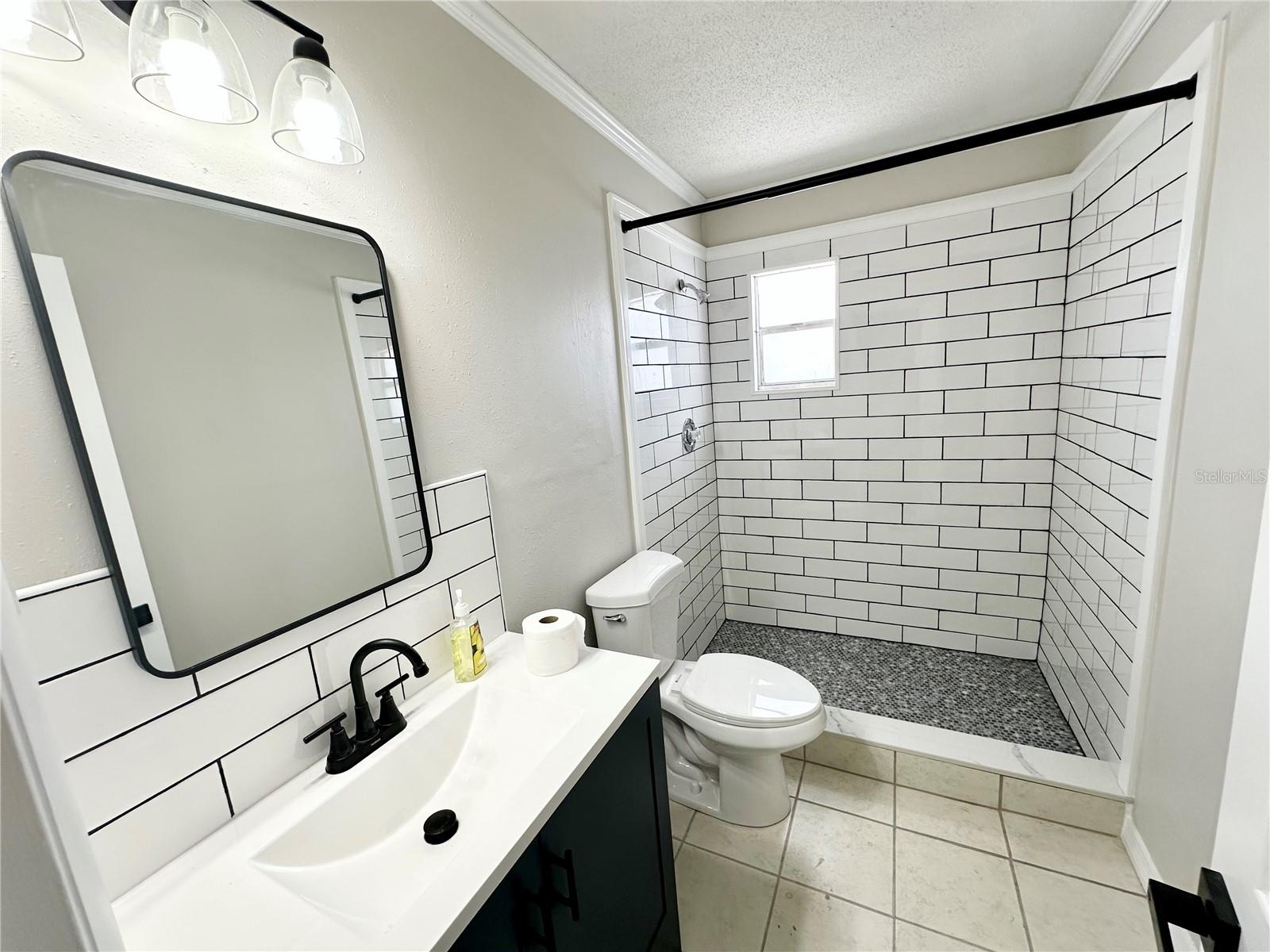 VILLA ROAD SUB - Residential Lease