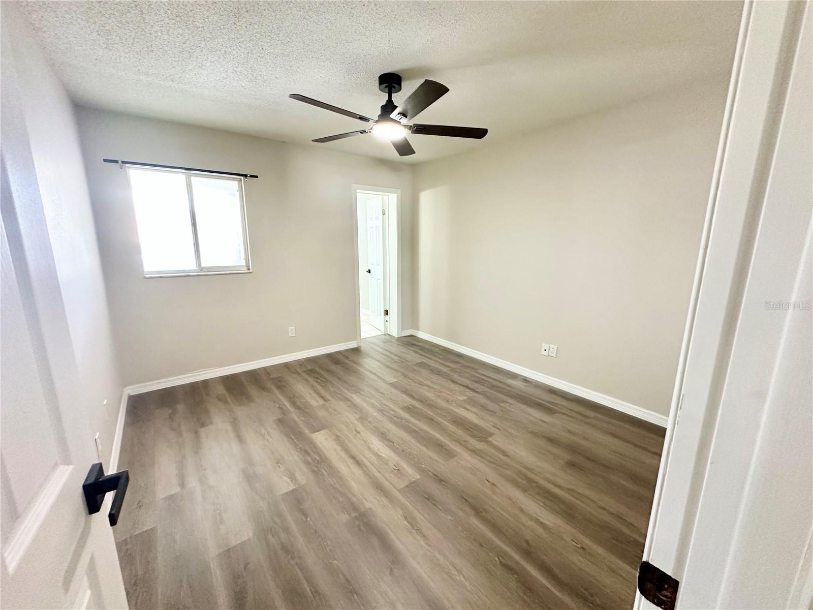 VILLA ROAD SUB - Residential Lease