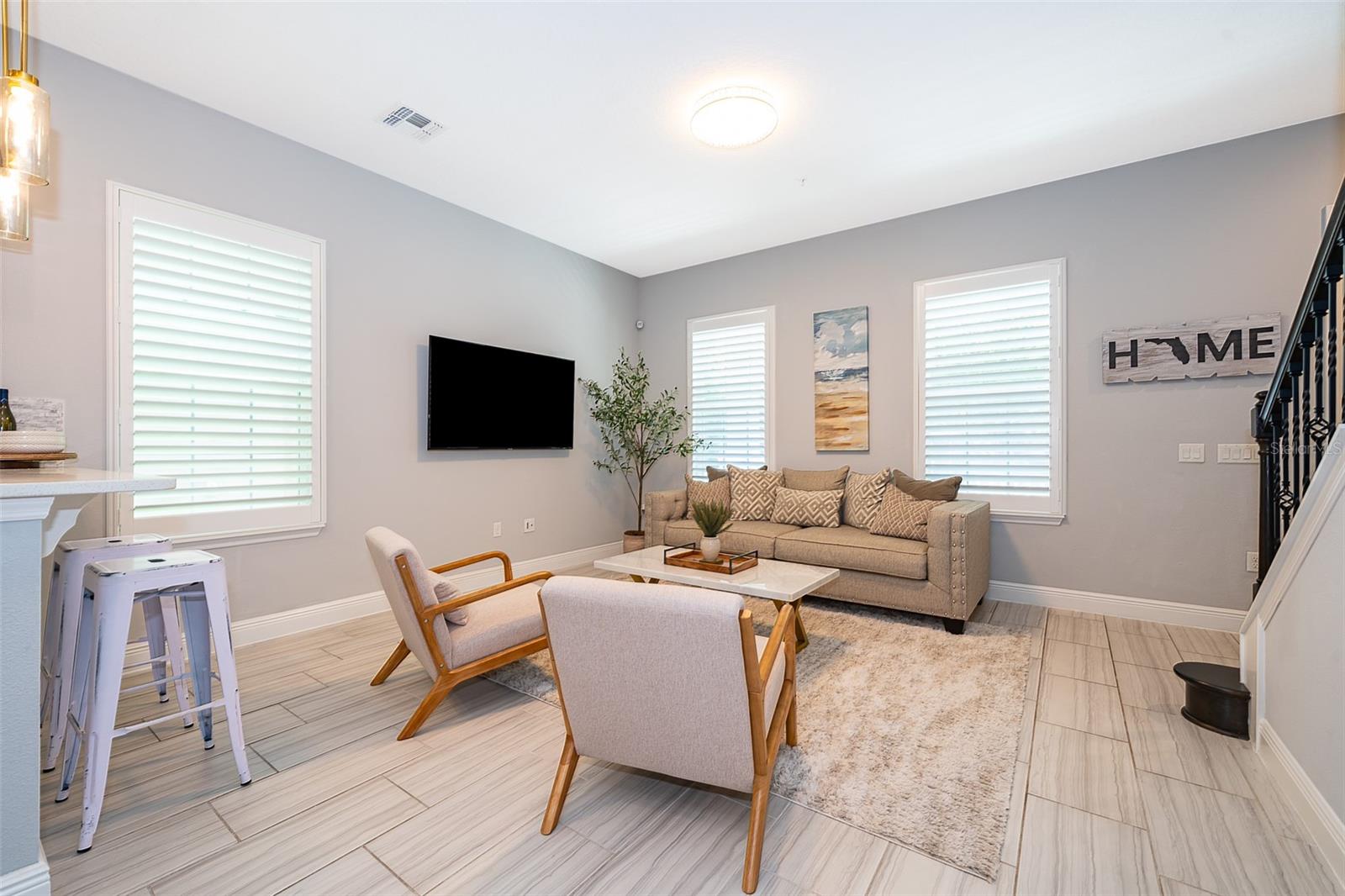9422 WOODCRANE DRIVE