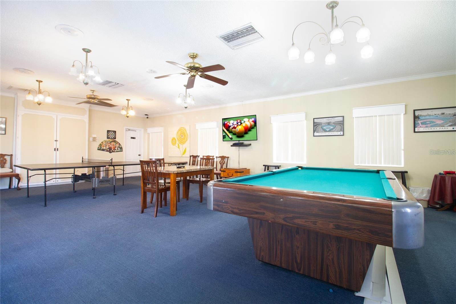 LES CHATEAUX CONDO - Residential