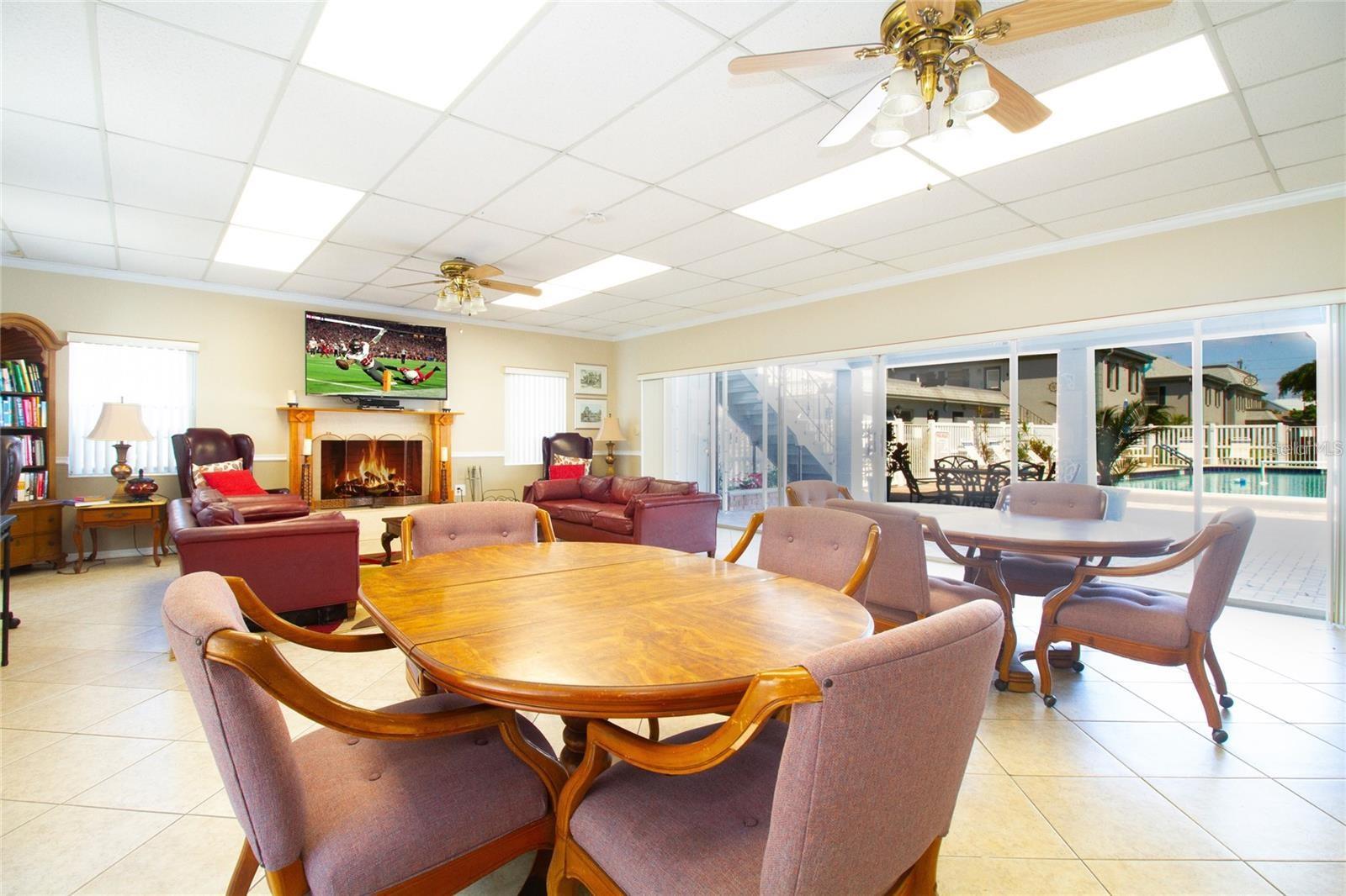 LES CHATEAUX CONDO - Residential