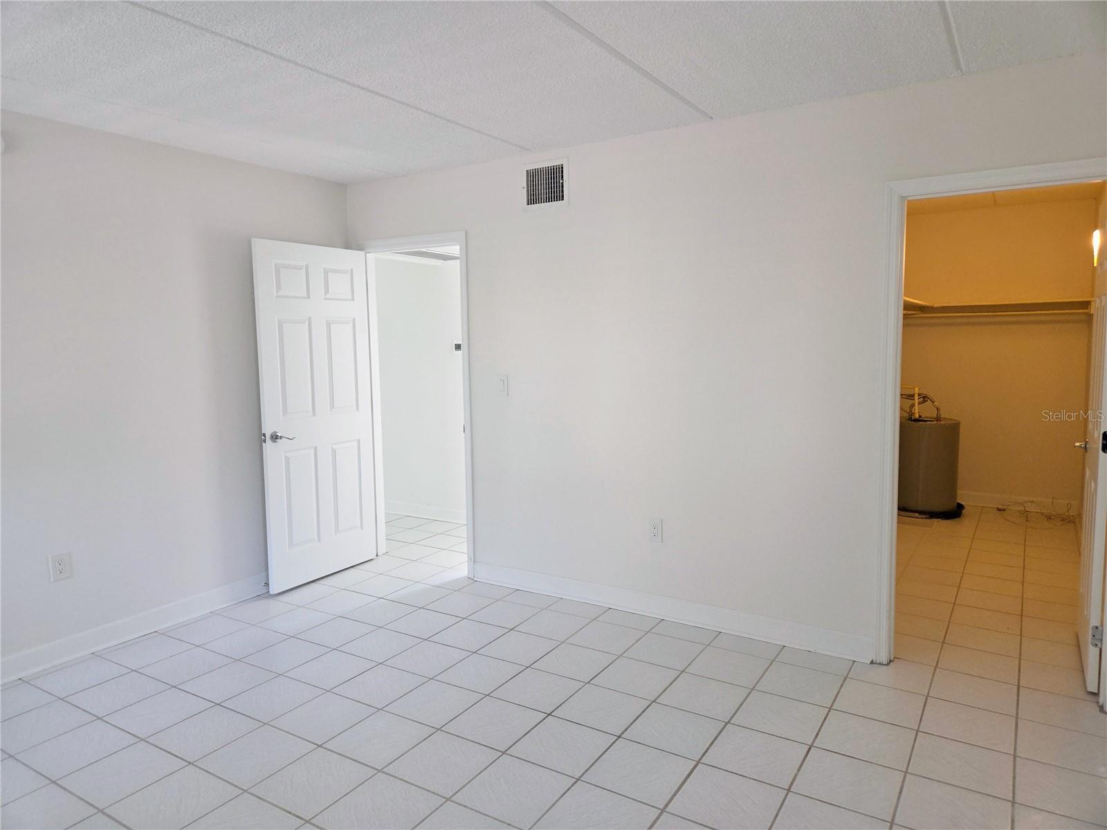 LES CHATEAUX CONDO - Residential