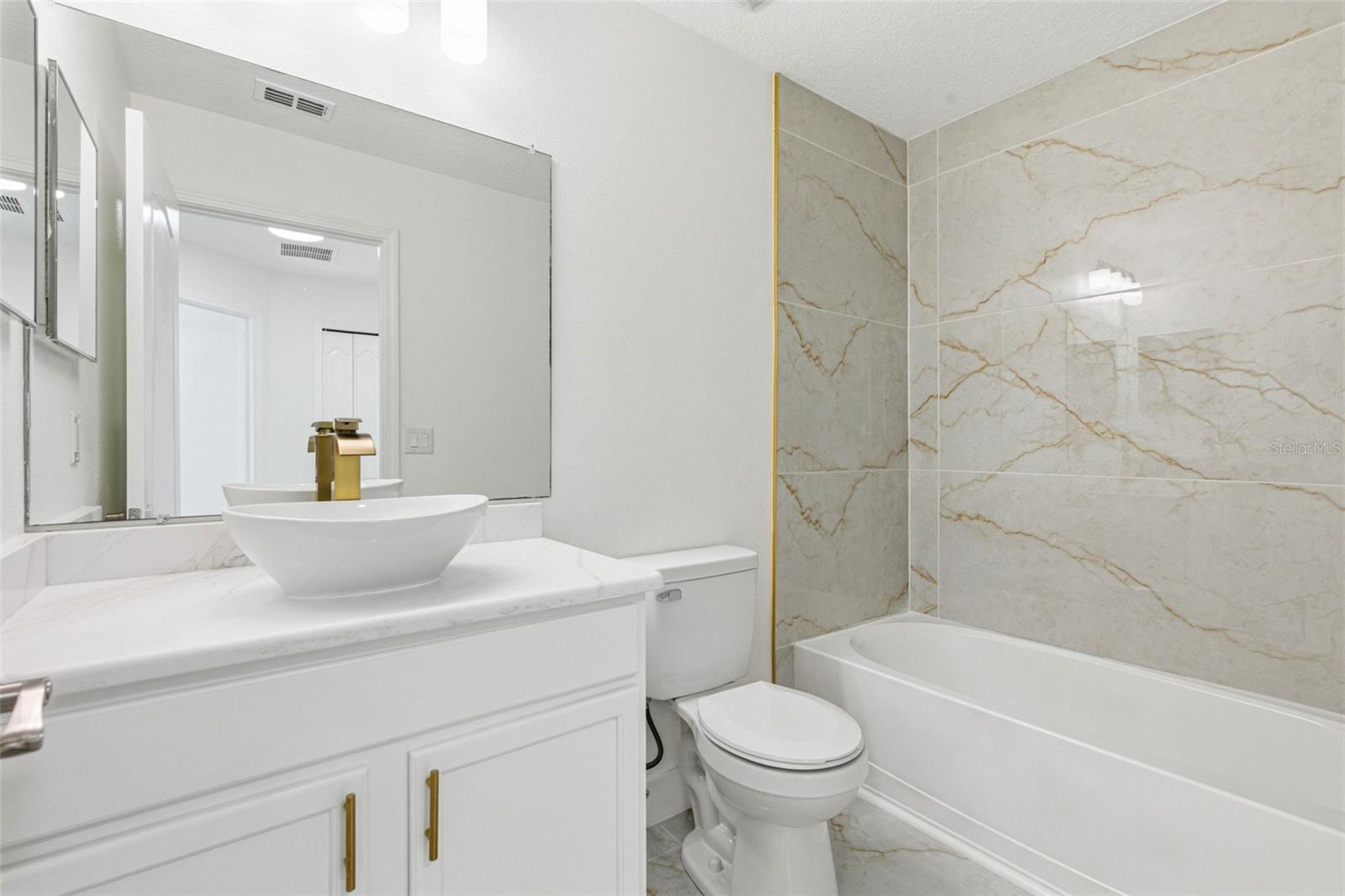 BAHIA LAKES PH 1 - Residential