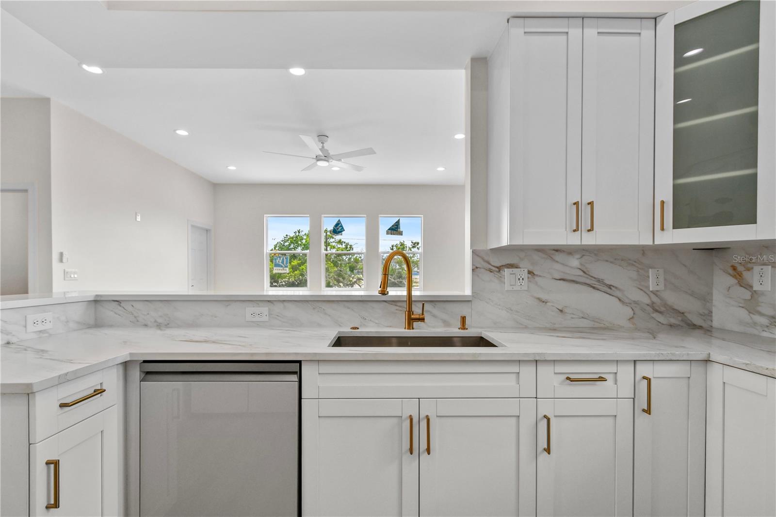 BAYOU BONITA - Residential