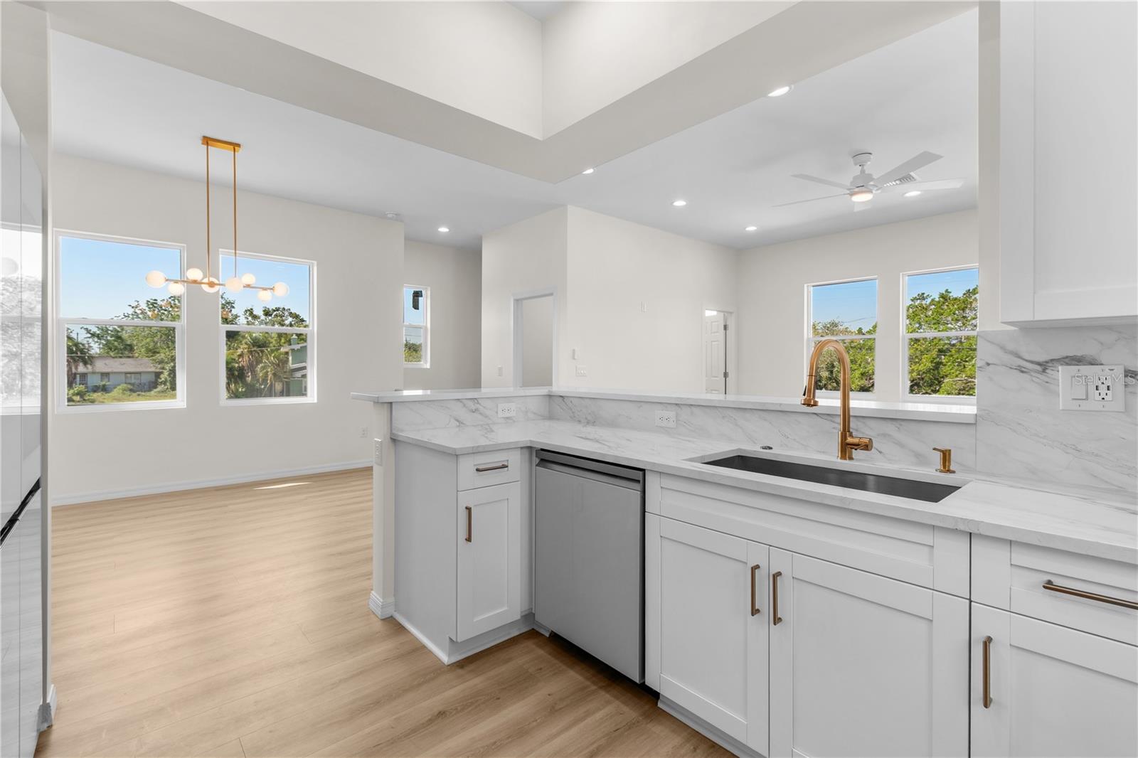 BAYOU BONITA - Residential