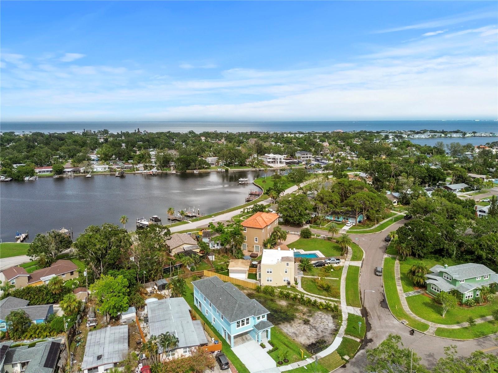 BAYOU BONITA - Residential