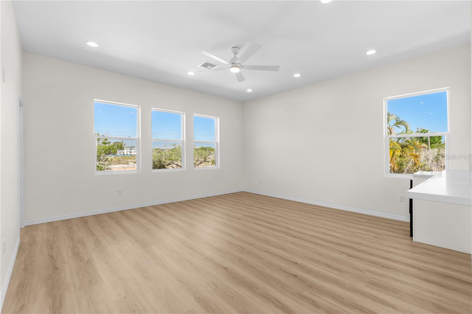 BAYOU BONITA - Residential