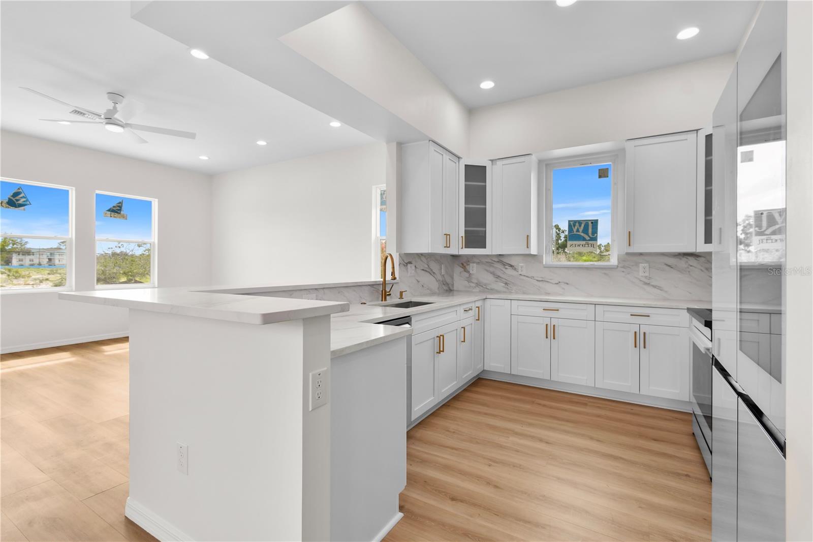 BAYOU BONITA - Residential