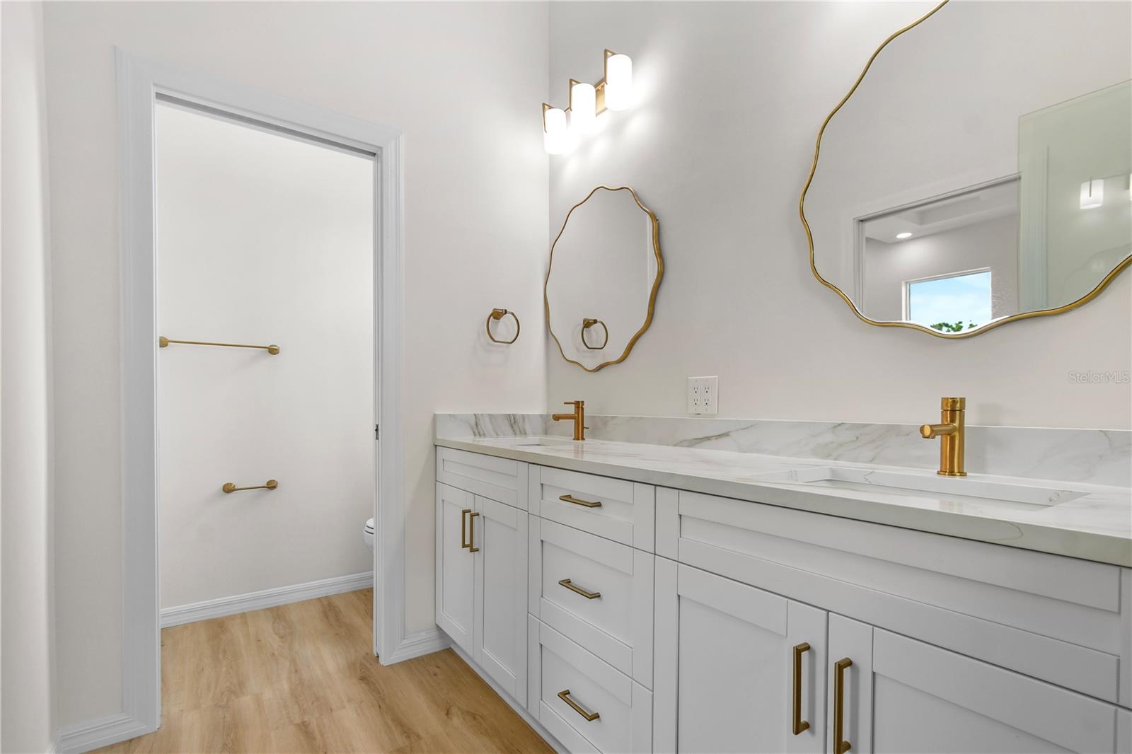 BAYOU BONITA - Residential