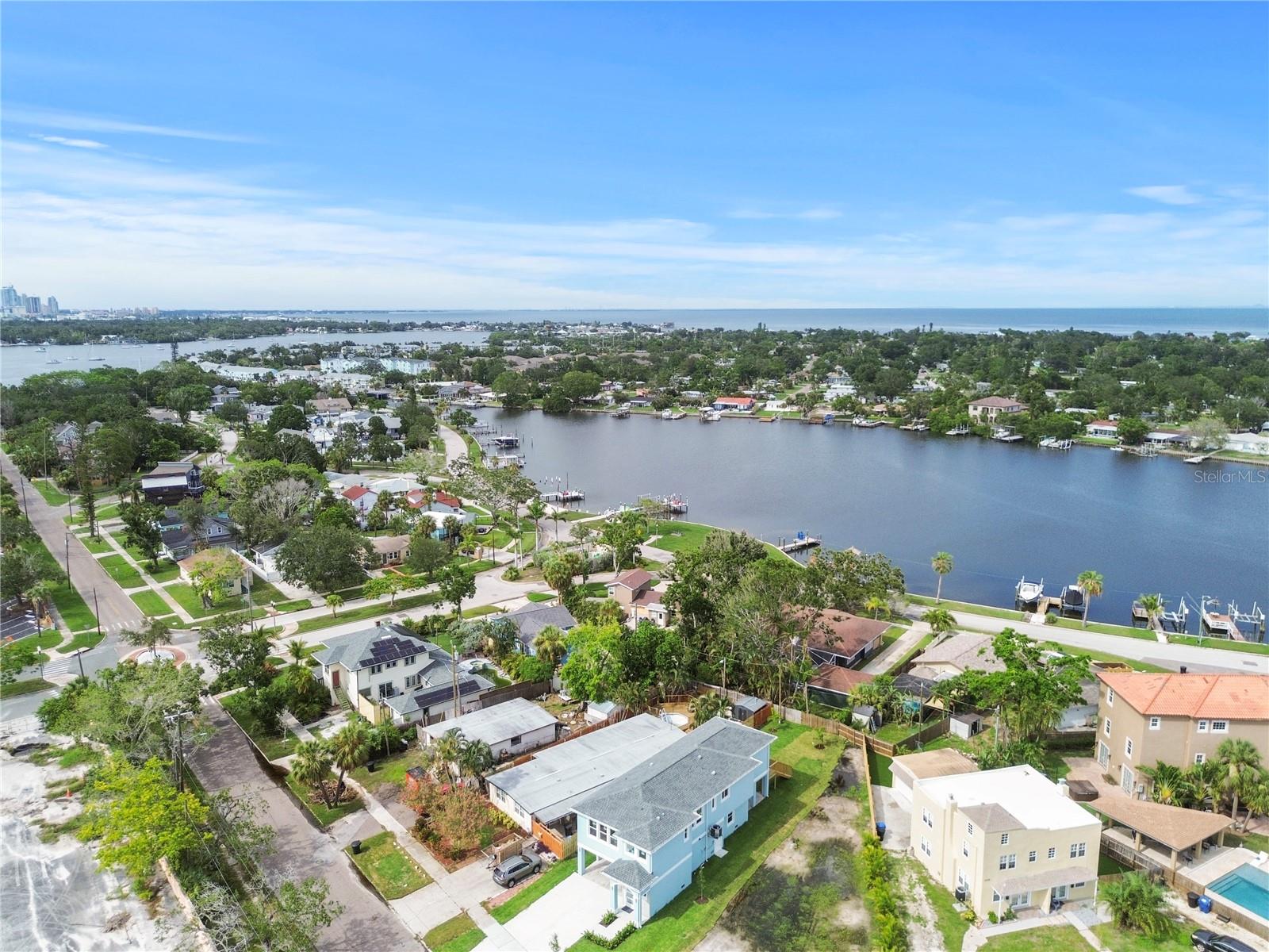 BAYOU BONITA - Residential