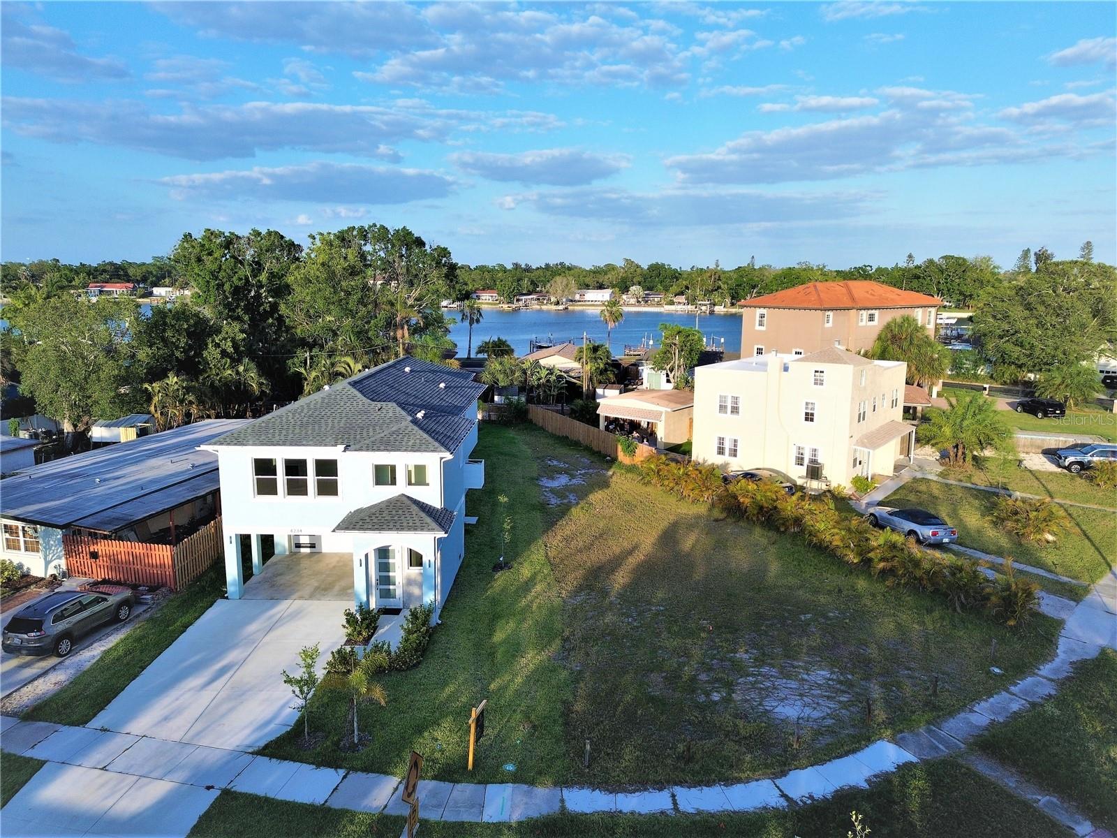 BAYOU BONITA - Residential