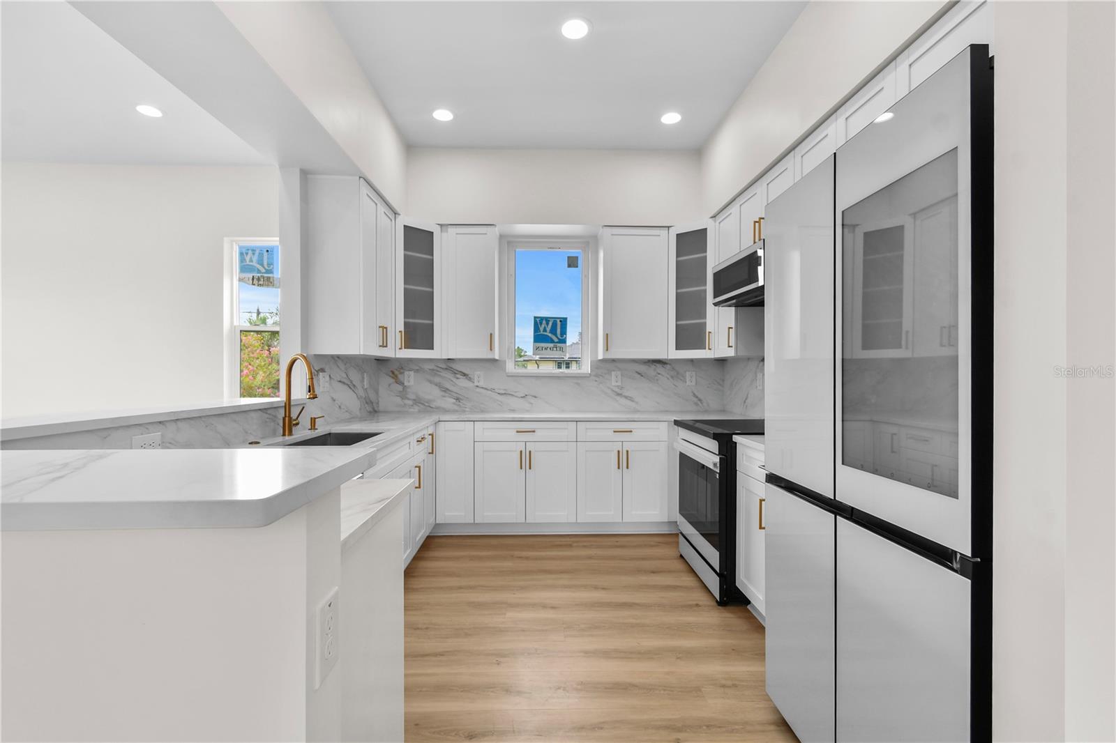 BAYOU BONITA - Residential