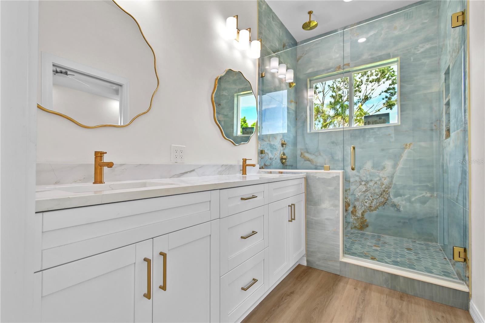 BAYOU BONITA - Residential