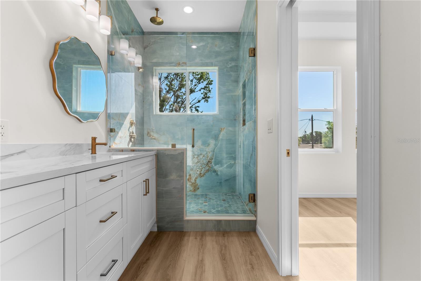 BAYOU BONITA - Residential