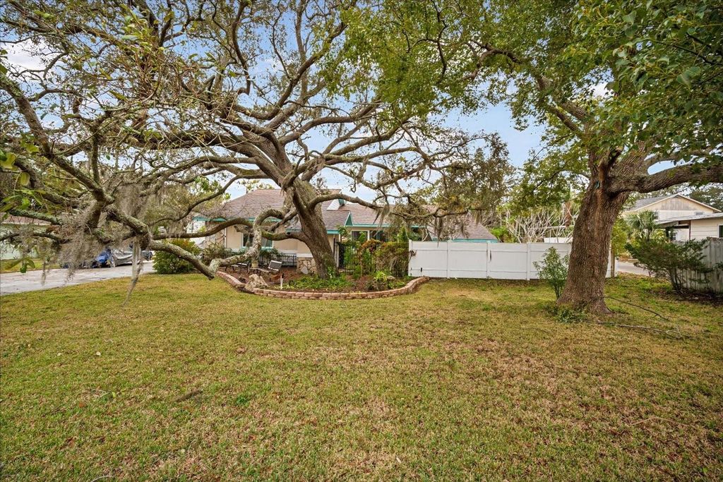 Photo of 670 Sparrow Avenue, Palm Harbor, FL 34683 (MLS # TB8469870)