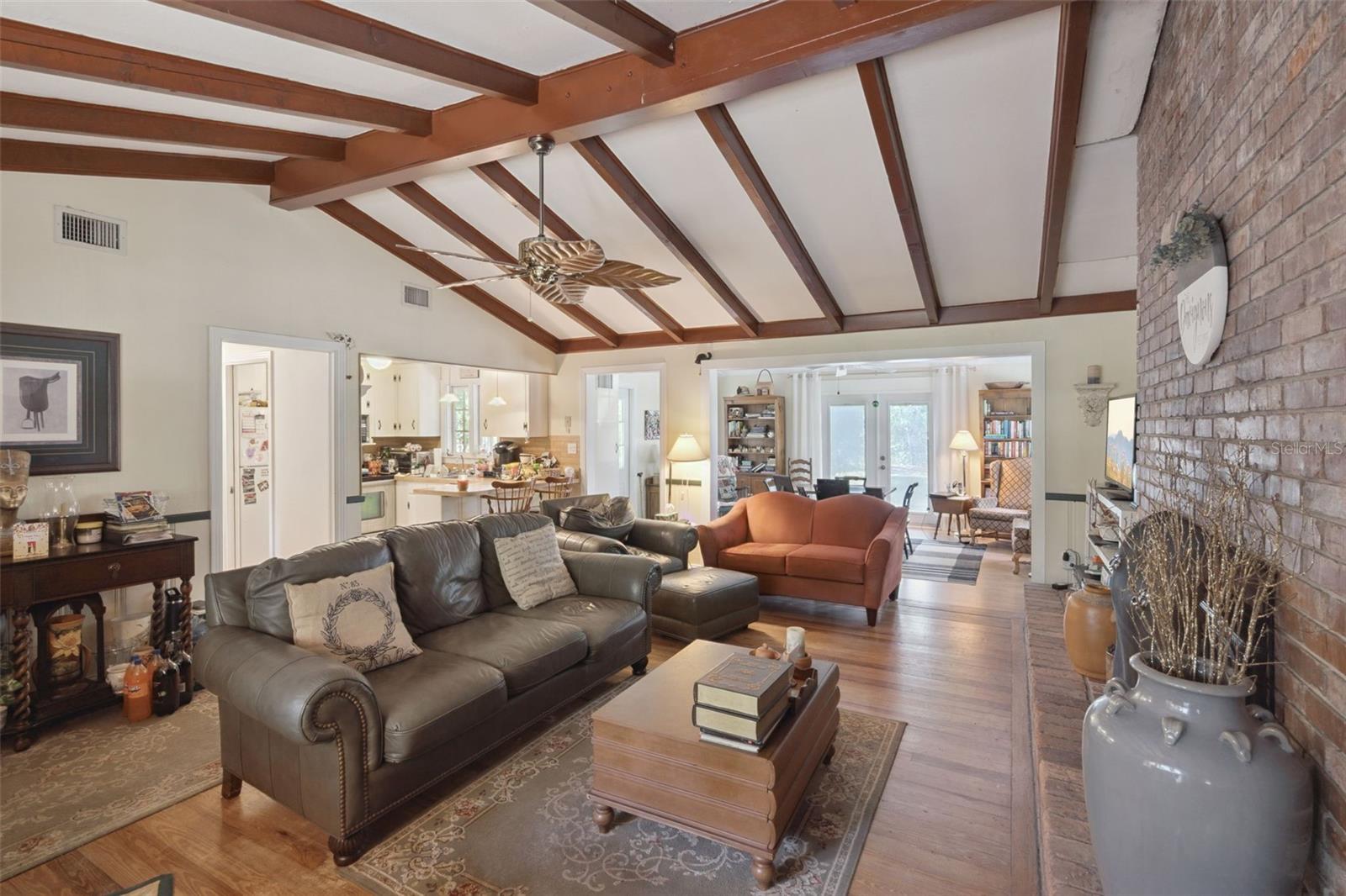 PINE VALLEY - Residential