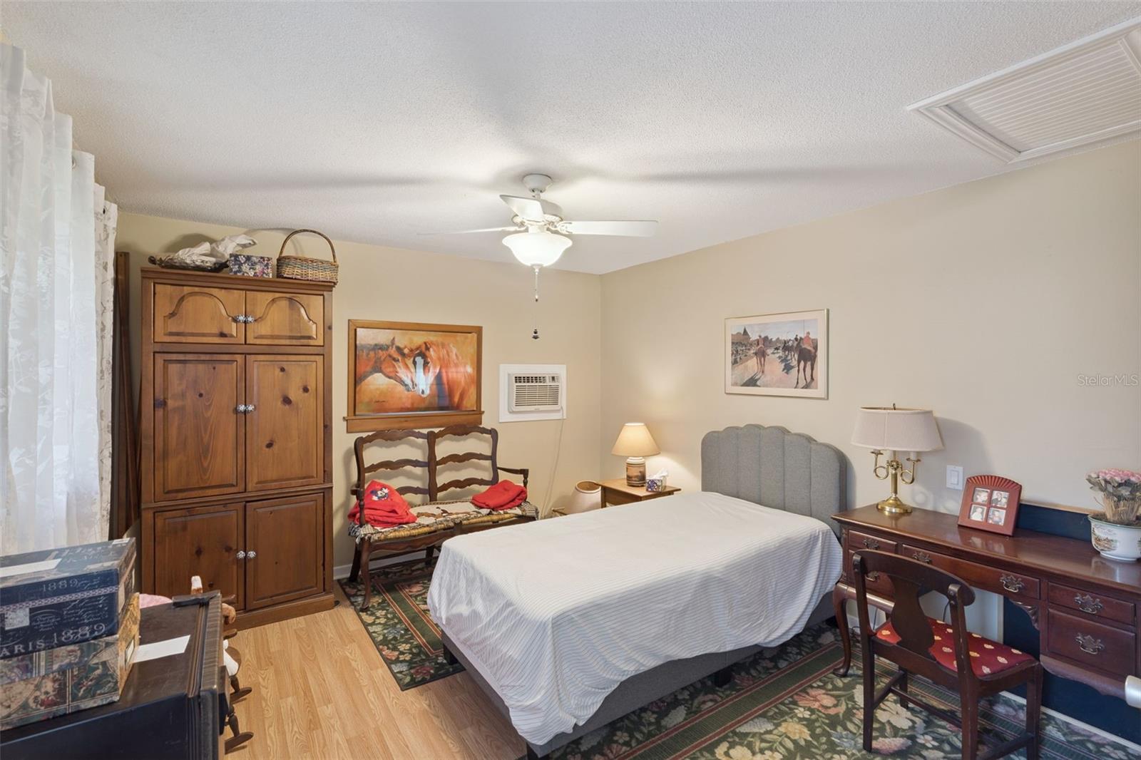 PINE VALLEY - Residential