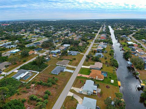 A home in PORT CHARLOTTE