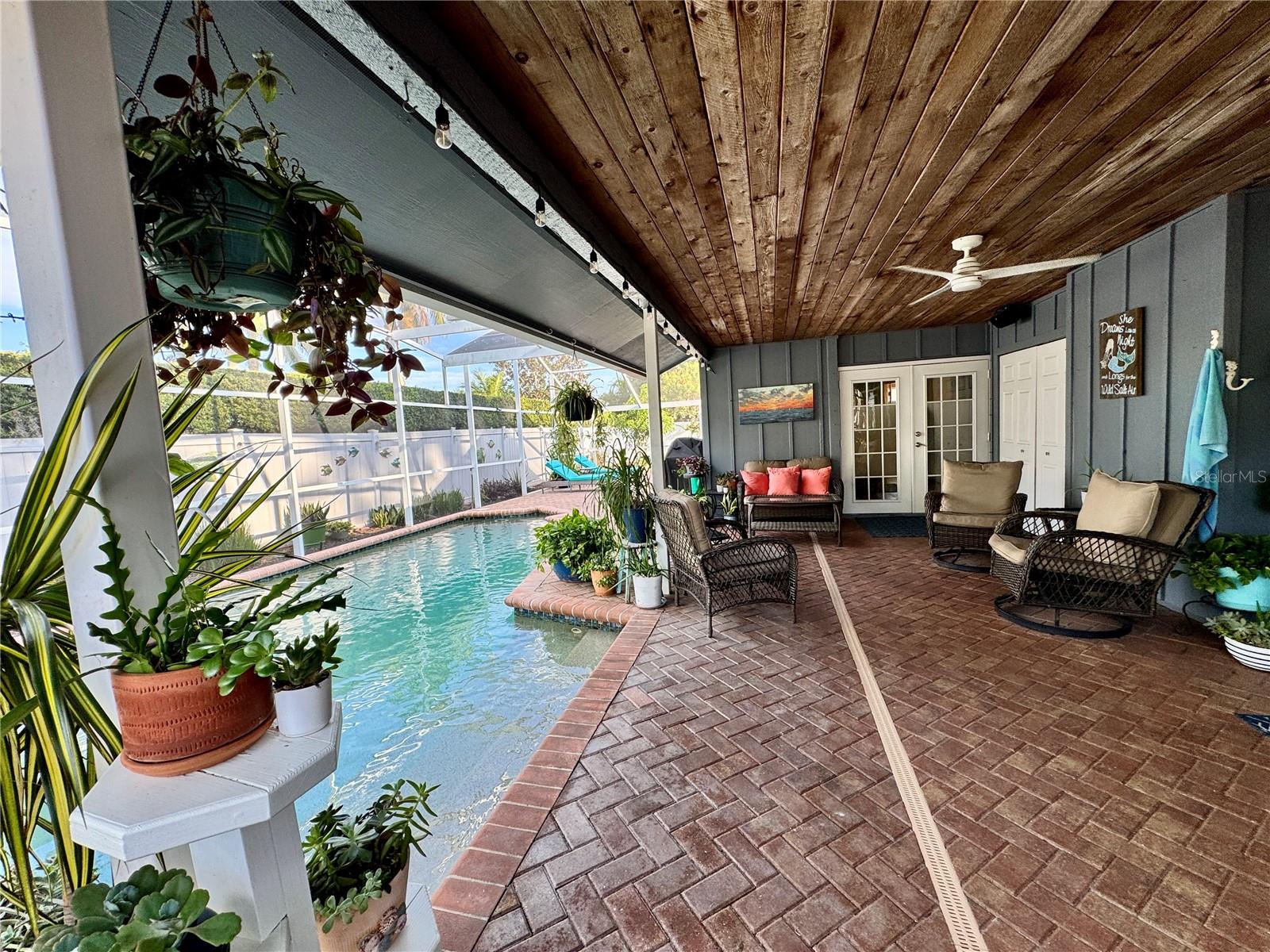 EL CONQUISTADOR VILLAGE II A - Residential