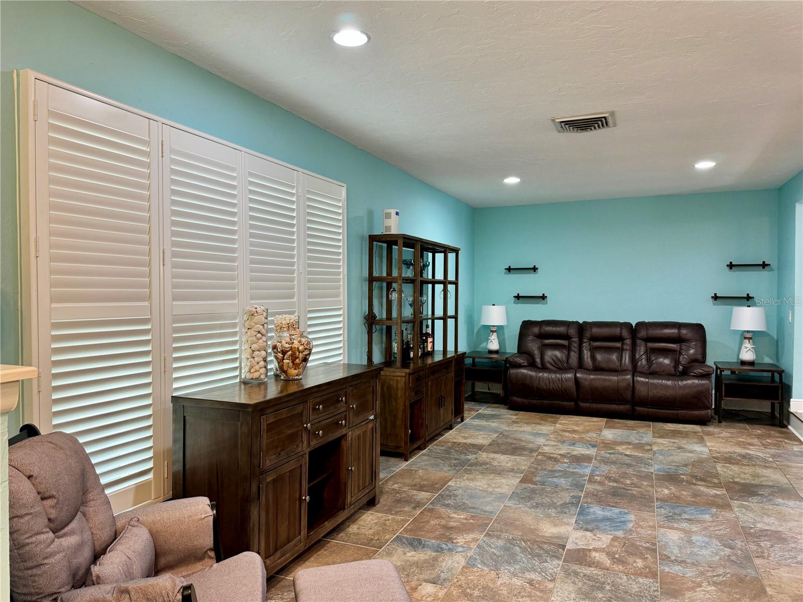 EL CONQUISTADOR VILLAGE II A - Residential