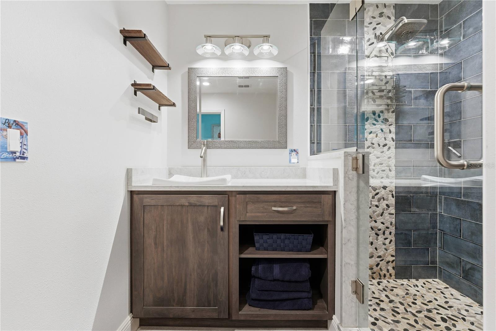 EL CONQUISTADOR VILLAGE II A - Residential