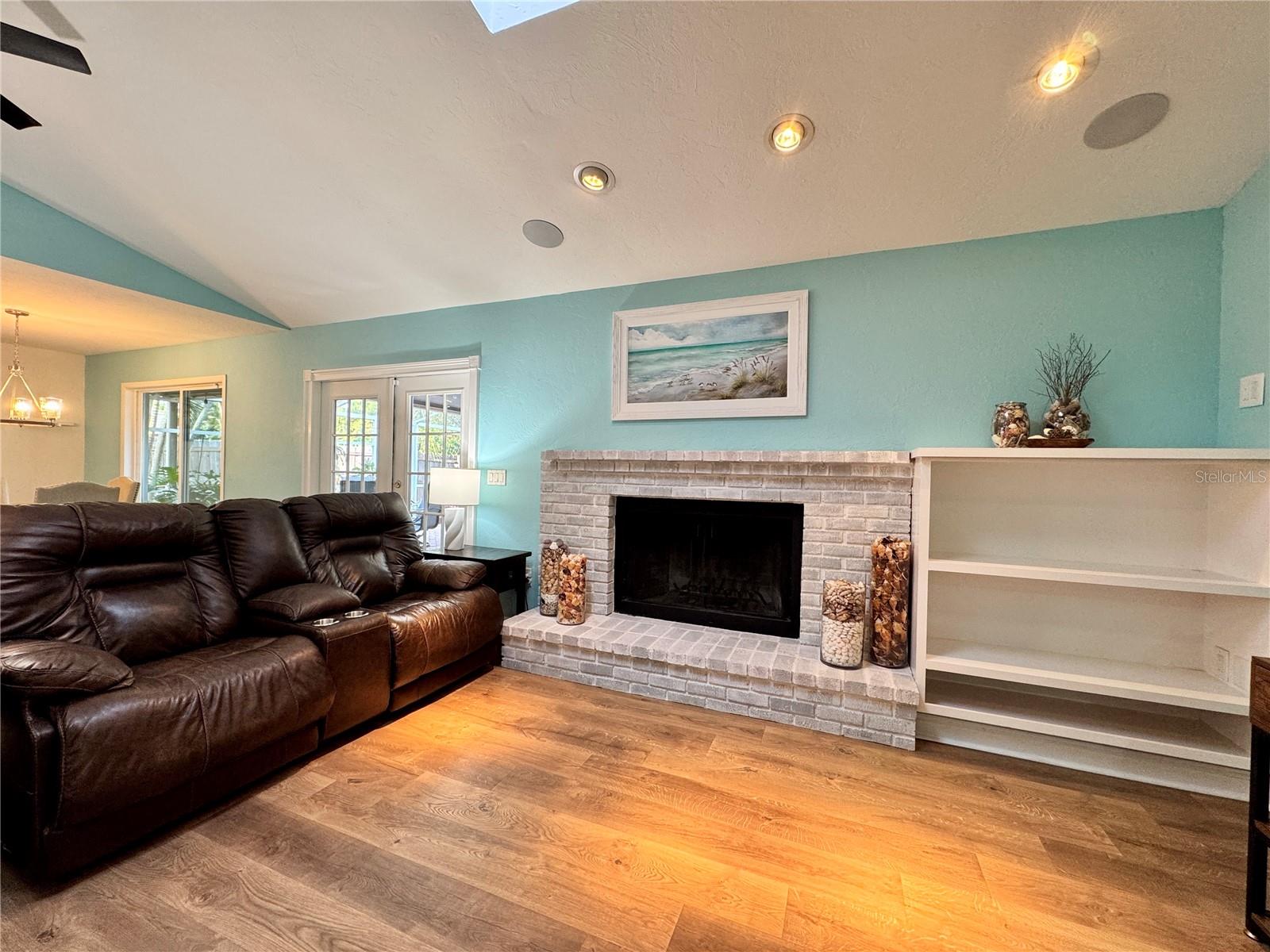 EL CONQUISTADOR VILLAGE II A - Residential