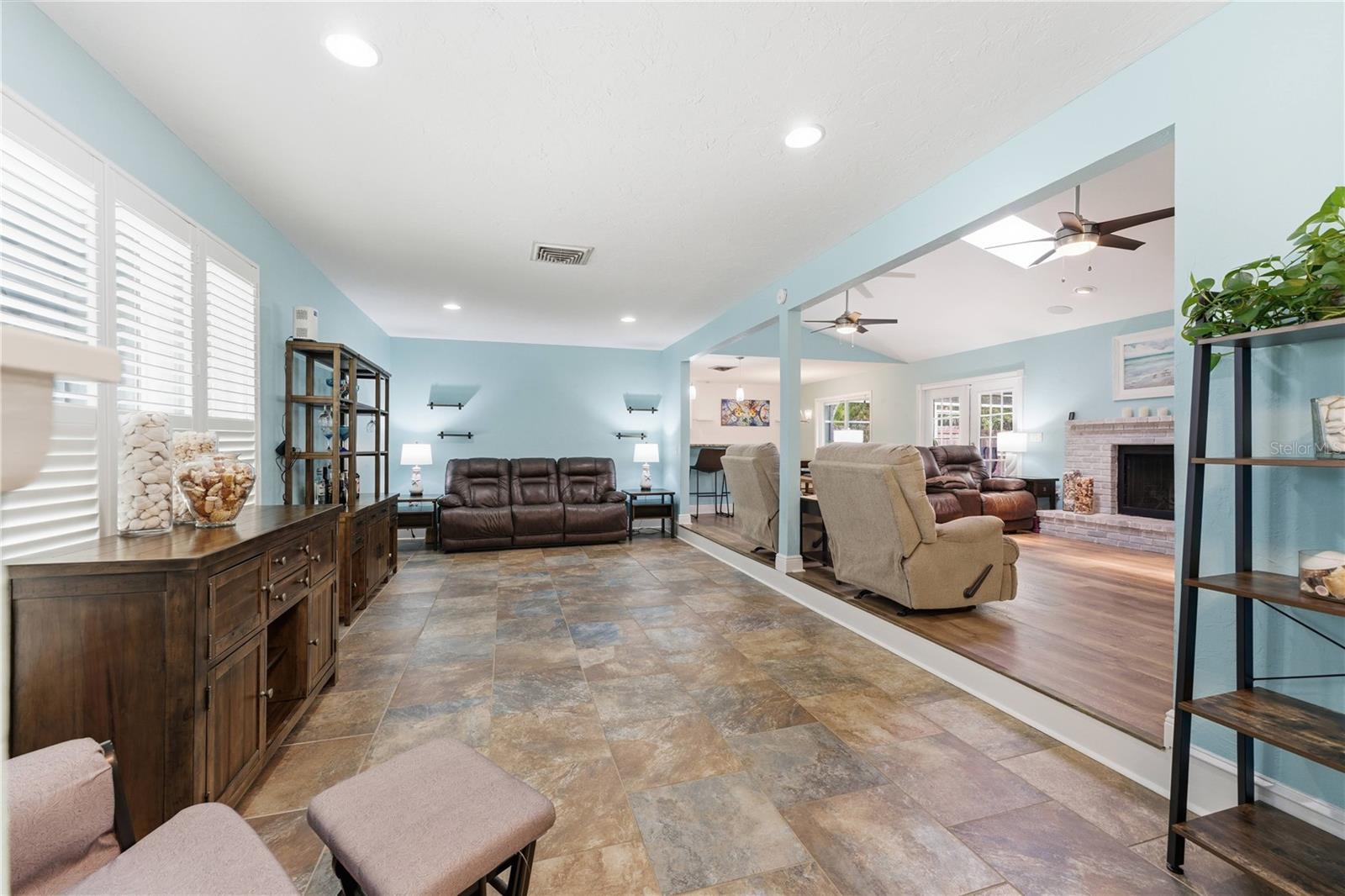 EL CONQUISTADOR VILLAGE II A - Residential