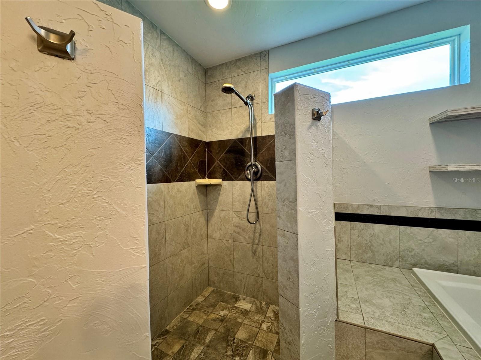 EL CONQUISTADOR VILLAGE II A - Residential