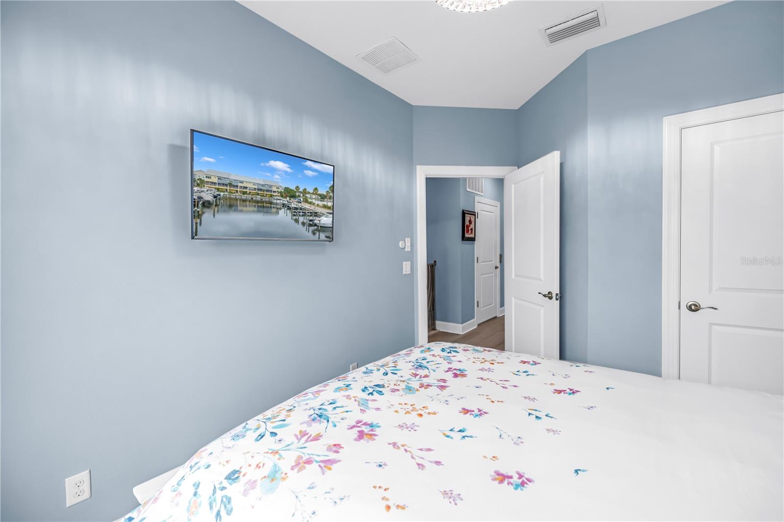 COVE AT LOGGERHEAD MARINA - Residential