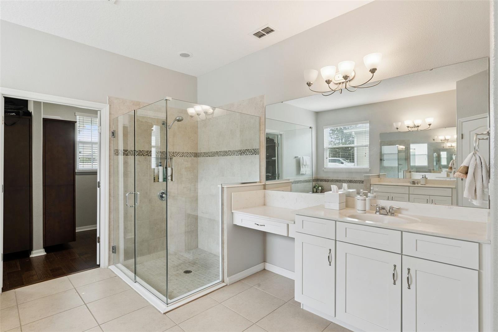 ROCK SPRINGS RIDGE PHASE - Residential